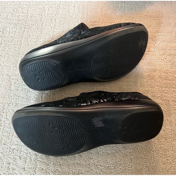 Alegria Women's Black Mary Jane Shoes size 39 - Picture 2 of 3